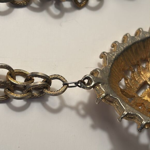 Vintage Ornate Teardrop Shape Pendant on Chain 18” - Picture 7 of 7